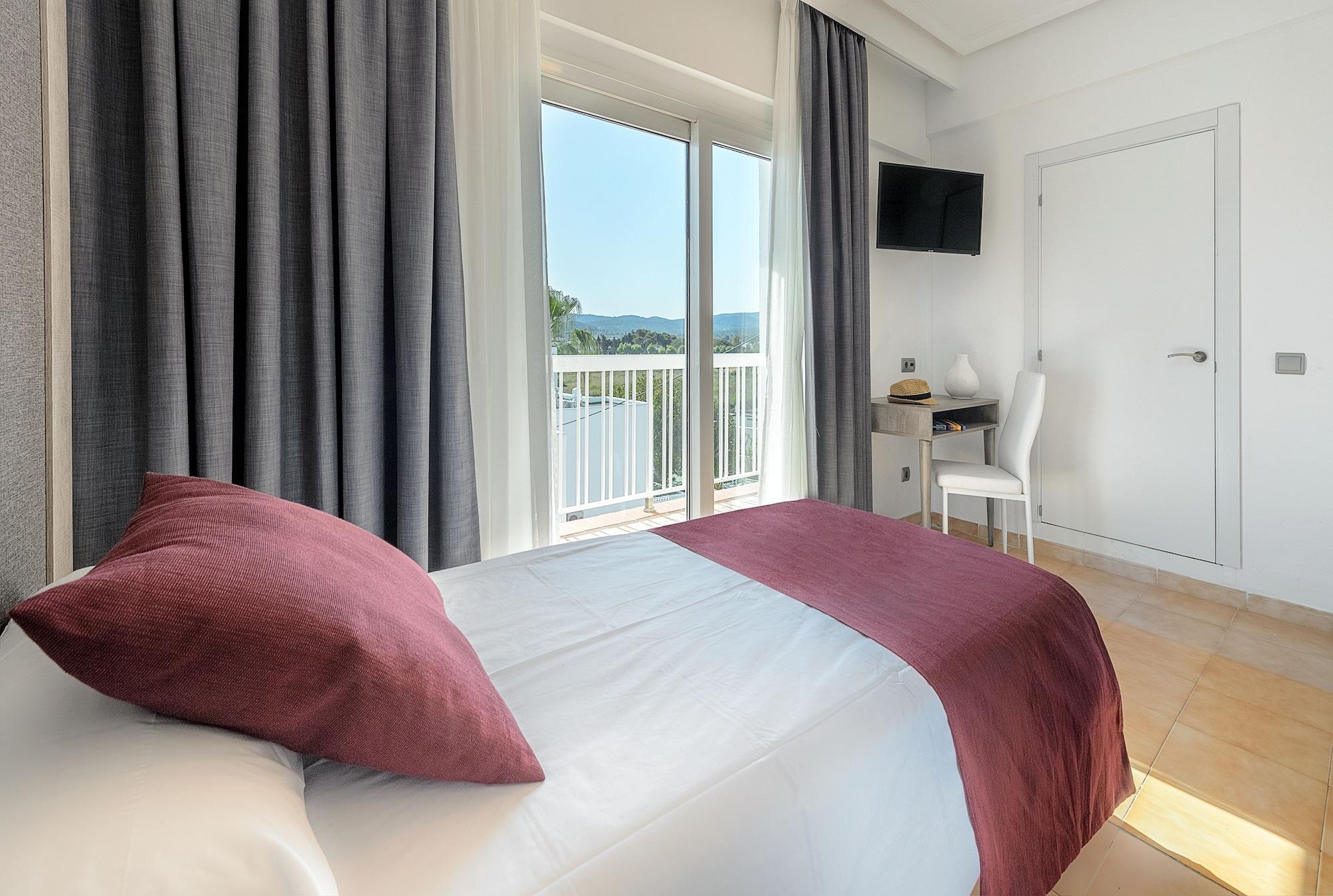 Hotel Vibra Marco Polo I - Adults Only Sant Antoni de Portmany Dış mekan fotoğraf