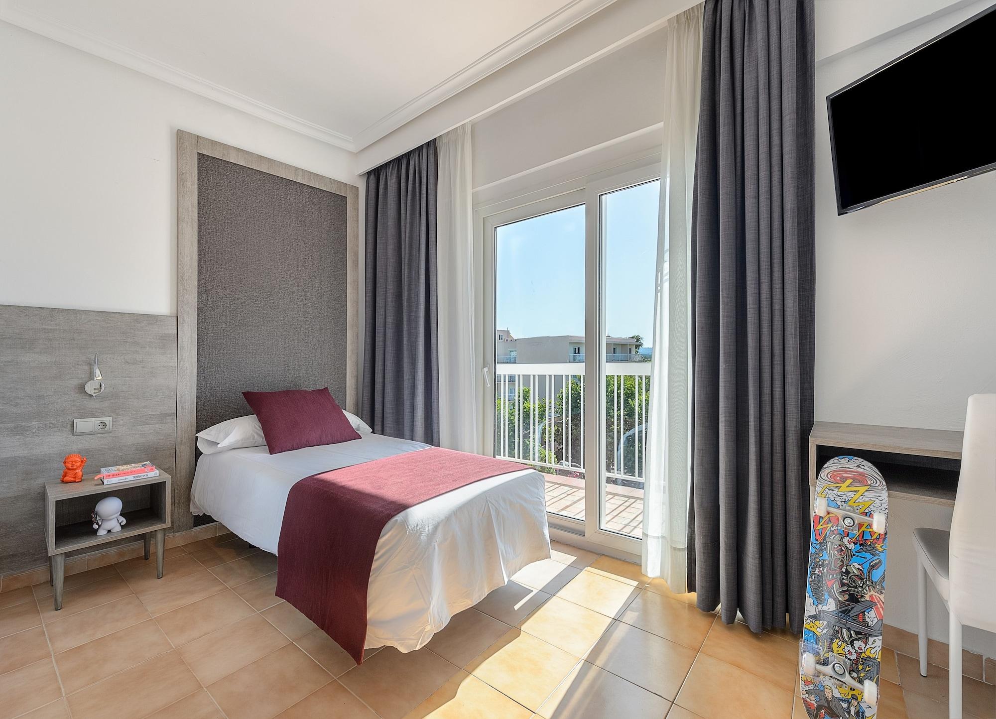 Hotel Vibra Marco Polo I - Adults Only Sant Antoni de Portmany Dış mekan fotoğraf
