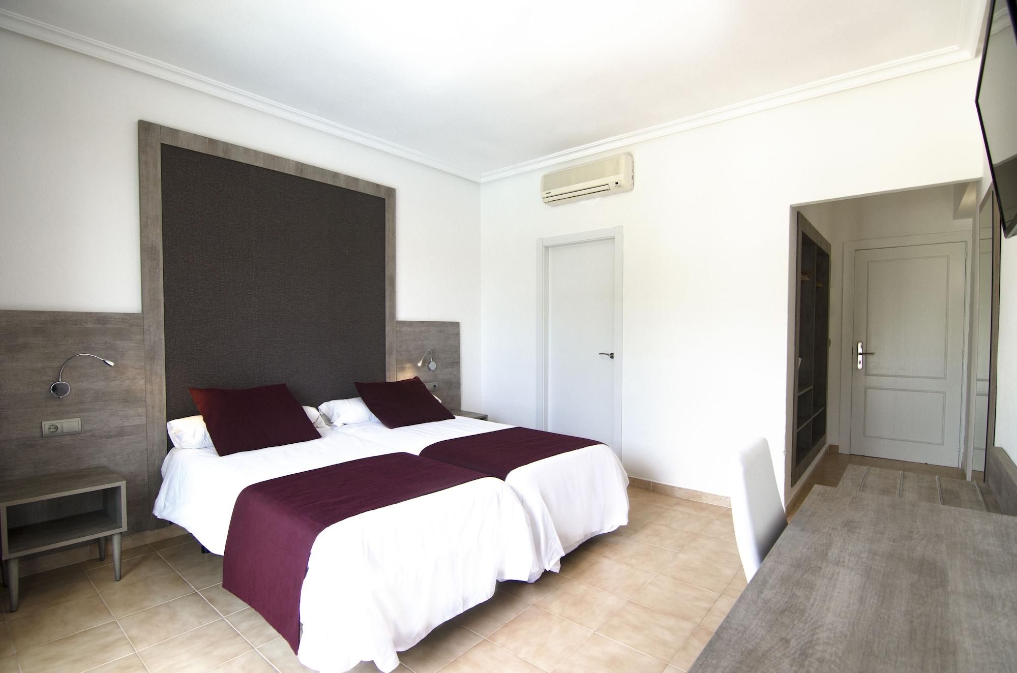 Hotel Vibra Marco Polo I - Adults Only Sant Antoni de Portmany Dış mekan fotoğraf