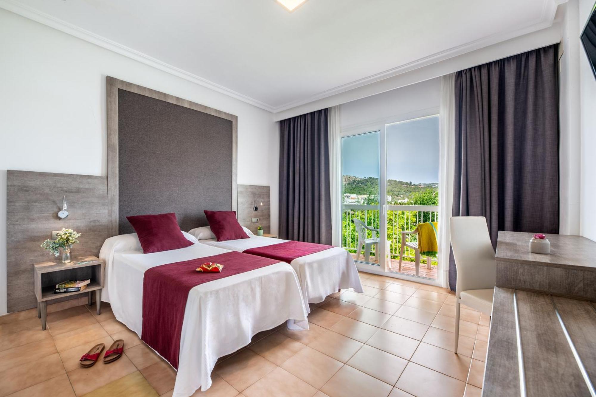 Hotel Vibra Marco Polo I - Adults Only Sant Antoni de Portmany Dış mekan fotoğraf